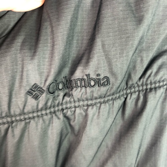 Columbia Omni-Heat Black Puffer Vest - Picture 2 of 8